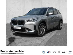 Spacesilber metallic Gebraucht 2023 BMW X1 SUV | 34.490 € (Fairer Preis)