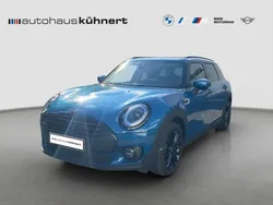 Island blue metallic Gebraucht 2022 Mini One Clubman Sport Kombi | 24.675 €