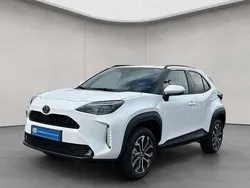 Silber Neu 2025 Toyota Yaris Cross Team SUV | 29.990 € (Fairer Preis)