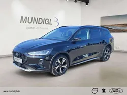 Obsidianschwarz metallic Gebraucht 2023 Ford Focus Active X Kombi | 22.170 € (Fairer Preis)