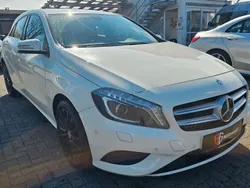 Weiß Gebraucht 2015 Mercedes A200 Urban Limousine | 11.999 € (Fairer Preis)
