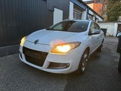 Weiß Gebraucht 2011 Renault Mégane GrandTour GT Kombi | 3.990 € (Fairer Preis)