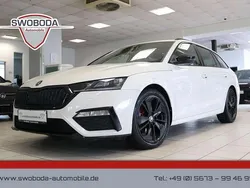 Weiß Gebraucht 2023 Skoda Octavia RS Kombi | 33.950 € (Fairer Preis)