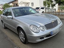 Silber Gebraucht 2003 Mercedes E200 Classic Limousine | 5.000 € (Fairer Preis)