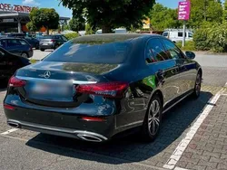 Schwarz Gebraucht 2023 Mercedes E200 Limousine | 38.490 € (Fairer Preis)