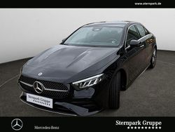 Lack kosmosschwarz Gebraucht 2024 Mercedes A220 AMG Limousine | 36.790 € (Fairer Preis)