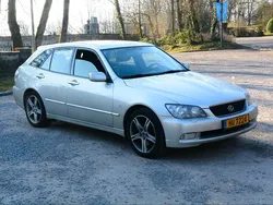 Silber Gebraucht 2025 Lexus IS300 Kombi | 8.500 €