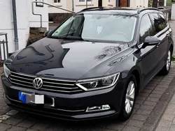 Grau Gebraucht 2016 VW Passat Comfortline Limousine | 11.200 € (Fairer Preis)