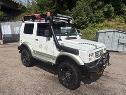 Weiß Gebraucht 2000 Suzuki Samurai SUV | 8.900 €