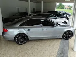 Grau Gebraucht 2011 Audi A4 Ambiente Limousine | 11.500 € (Etwas zu teuer)