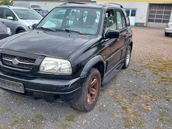 Schwarz Gebraucht 2000 Suzuki Grand Vitara Comfort SUV | 3.500 €