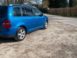 Blau Gebraucht 2005 VW Touran Highline Van / Kleinbus | 4.650 €