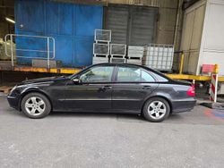Schwarz Gebraucht 2006 Mercedes E320 Avantgarde Limousine | 3.100 € (Superpreis)
