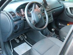 Schwarz Gebraucht 2013 Skoda Roomster Family Van / Kleinbus | 4.200 € (Fairer Preis)