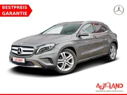 Grau Gebraucht 2015 Mercedes GLA200 Urban SUV | 18.990 € (Fairer Preis)