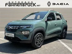 Grün Gebraucht 2023 Dacia Spring Essentiel Kleinwagen | 12.780 € (Fairer Preis)