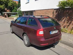 Rot Gebraucht 2013 Skoda Octavia Best of Kombi | 5.900 € (Guter Preis)