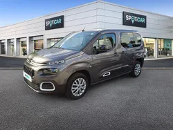 Grau Gebraucht 2023 Citroën Berlingo Feel Van / Kleinbus | 21.490 € (Etwas zu teuer)