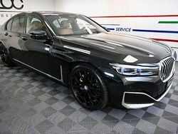 Saphirschwarz metallic Gebraucht 2022 BMW 730 Shadowline Limousine | 57.700 € (Fairer Preis)