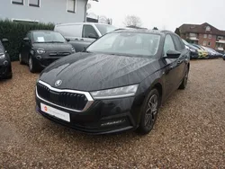 Schwarz Gebraucht 2022 Skoda Octavia Clever Kombi | 16.450 € (Guter Preis)