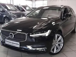 Onyxblack (metallic) Gebraucht 2017 Volvo V90 Inscription Kombi | 25.980 € (Fairer Preis)