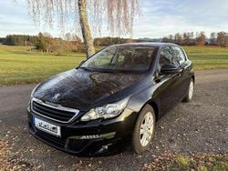 Schwarz Gebraucht 2015 Peugeot 308 Active Limousine | 6.595 € (Guter Preis)