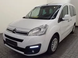 Weiß Gebraucht 2017 Citroën Berlingo SELECTION Van / Kleinbus | 7.700 € (Fairer Preis)