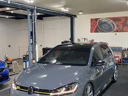 Grau Gebraucht 2019 VW Golf VII GTI Limousine | 23.800 € (Fairer Preis)