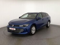 Blau Gebraucht 2024 VW Passat Kombi | 41.785 € (Superpreis)