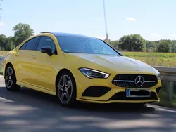 Gelb Gebraucht 2020 Mercedes CLA250 AMG line Limousine | 34.990 € (Teuer)