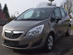 Grau Gebraucht 2010 Opel Meriva Edition Van / Kleinbus | 5.150 € (Fairer Preis)