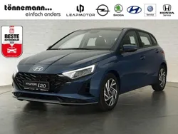 Blau Neu 2025 Hyundai i20 Trend Kleinwagen | 24.824 € (Etwas zu teuer)