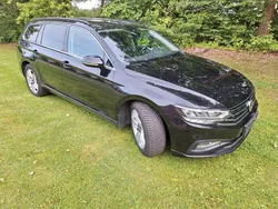 Schwarz Gebraucht 2019 VW Passat Business Kombi | 17.500 € (Guter Preis)