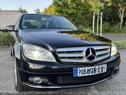 Schwarz Gebraucht 2011 Mercedes C220 Avantgarde Limousine | 11.000 € (Teuer)