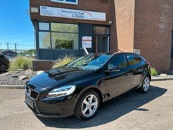 Schwarz Gebraucht 2018 Volvo V40 Kinetic Kombi | 9.950 € (Fairer Preis)