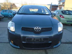 Graumettalic Gebraucht 2007 Toyota Auris Limousine | 3.999 € (Fairer Preis)