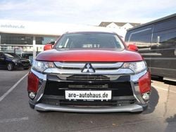 Rot Gebraucht 2017 Mitsubishi Outlander Edition SUV | 17.490 € (Etwas zu teuer)