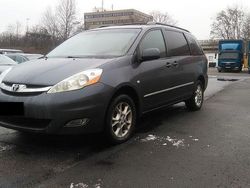 Grau Gebraucht 2008 Toyota Sienna Limited Van / Kleinbus | 7.900 €