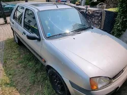 Grau Gebraucht 1999 Ford Fiesta Kleinwagen | 300 € (Superpreis)