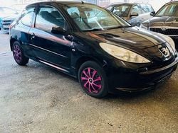 Schwarz Gebraucht 2009 Peugeot 206+ Basis Kleinwagen | 600 € (Superpreis)