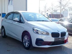 Weiß Gebraucht 2019 BMW 218 Active Tourer Advantage Van / Kleinbus | 11.900 € (Guter Preis)