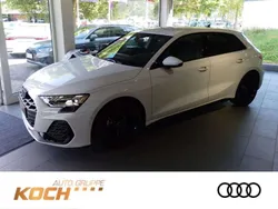 Gletscherweiß metallic Neu 2024 Audi A3 S-Line Limousine | 49.375 €
