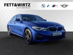 Portimao blau metallic Gebraucht 2022 BMW 330e M Sport Limousine | 34.888 € (Fairer Preis)