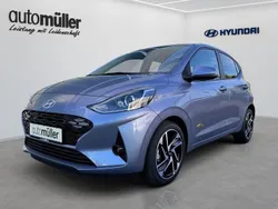 Blau Neu 2025 Hyundai i10 Trend Kleinwagen | 19.988 € (Etwas zu teuer)