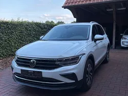 Weiß Gebraucht 2021 VW Tiguan Active SUV | 22.490 € (Fairer Preis)