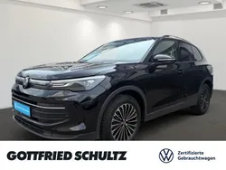 Schwarz Gebraucht 2024 VW Tiguan Life SUV | 36.980 € (Etwas zu teuer)