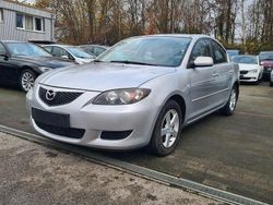 Silber Gebraucht 2004 Mazda 3 Comfort Limousine | 4.490 € (Fairer Preis)