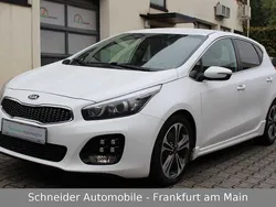 Weiß Gebraucht 2017 Kia Ceed Limousine | 11.900 € (Fairer Preis)