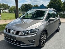 Grau Gebraucht 2016 VW Golf Sportsvan Allstar Van / Kleinbus | 10.990 € (Guter Preis)