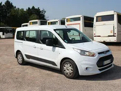 Weiß Gebraucht 2017 Ford Grand Tourneo Connect Trend Van / Kleinbus | 7.080 € (Superpreis)